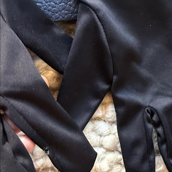 💙Dior Silk navy gloves and shopping bag set - Picture 3 of 3